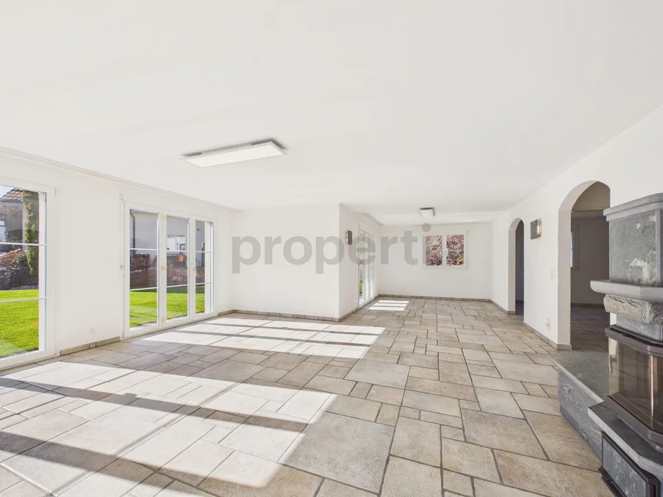 Modern detached 5.5-room single-family house with double garage and two E-charging stations in Lindau