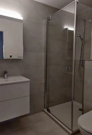 Ruhige grosszügige 4.5-Zimmer-Wohnung mit Terrasse in Stallikon – Foto 6 von 10