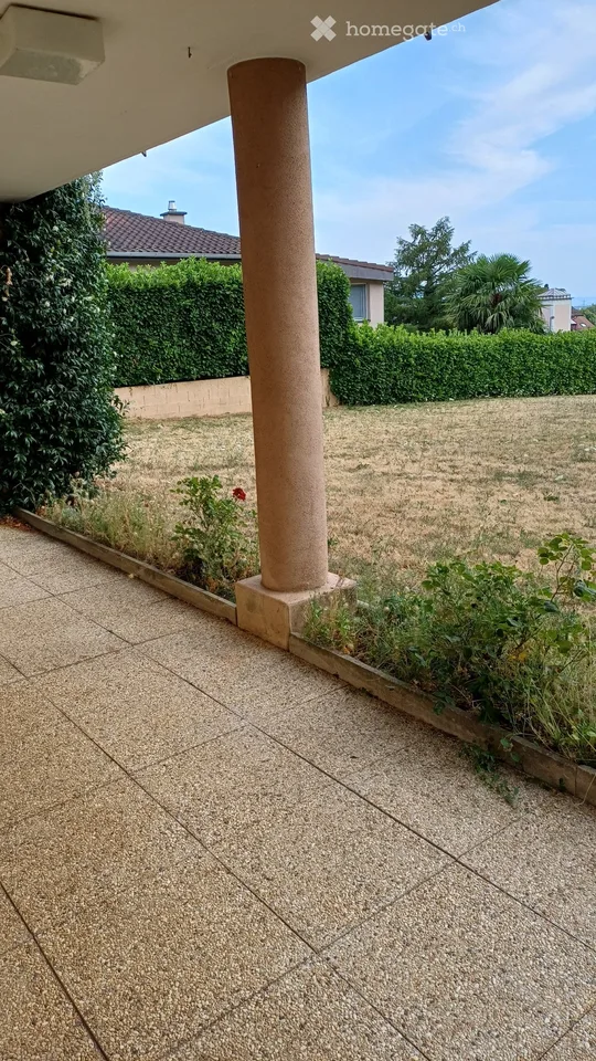 Bello appartamento di 3 locali - piano terra - in villa privata