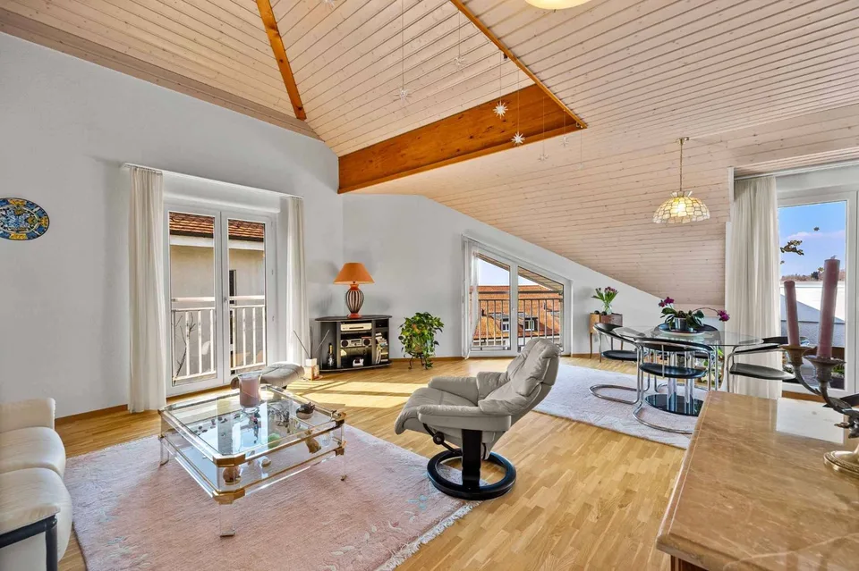 Appartement lumineux de 4.5 pièces au dernier étage avec mezzanine à Belmont-sur-Lausanne