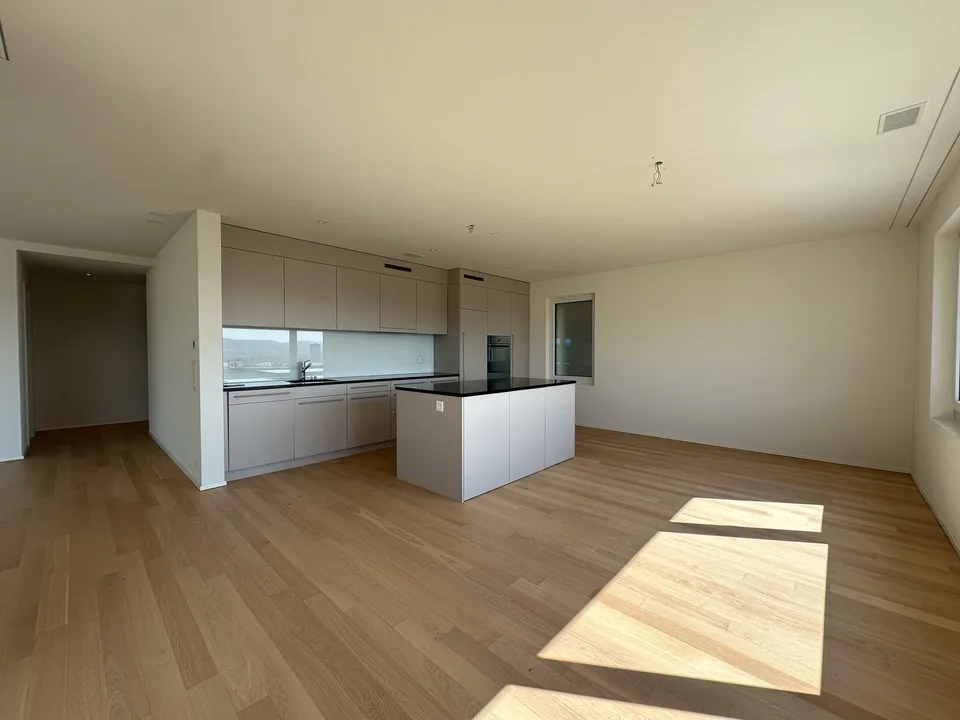 Direttamente accanto ad Aarau, a Rombach, in una posizione idilliaca con una vista meravigliosa