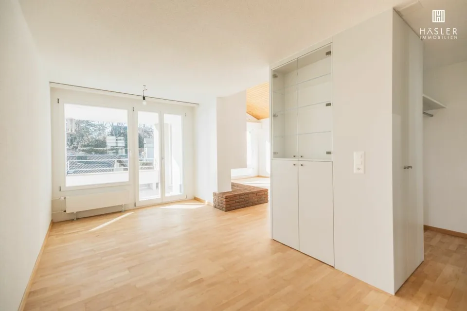 Moderne 4½-Zimmer-Maisonette-Wohnung am rechten Thunerseeufer