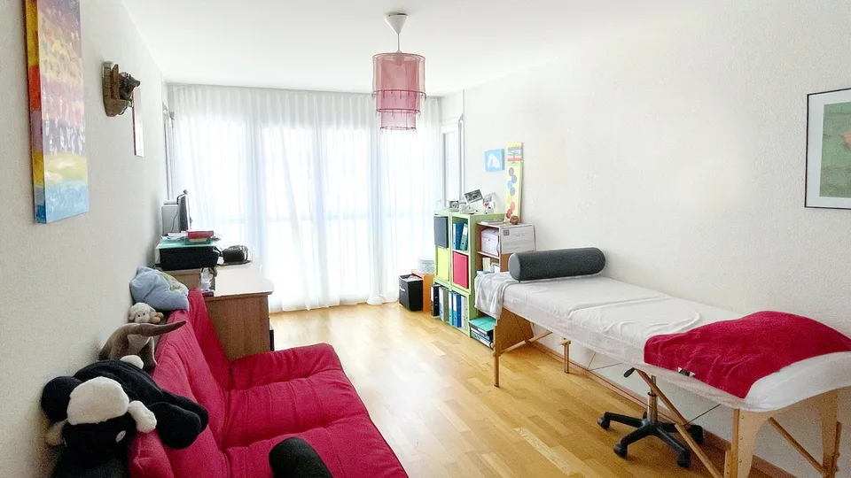 Zu Verkaufen geräumige 4.5-Zimmer-Wohnung in Sierre – Foto 6 von 14