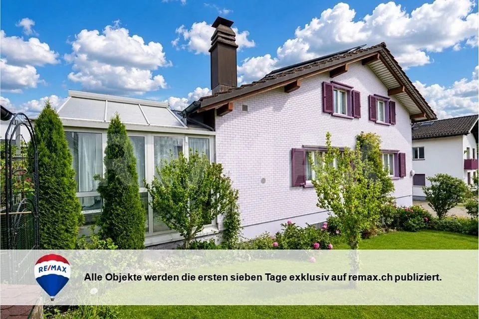 Sönd Willkomm! Charmantes Einfamilienhaus mit Wintergarten und Baurecht