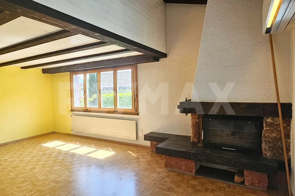 Sönd Willkomm! Charmantes Einfamilienhaus mit Wintergarten und Baurecht