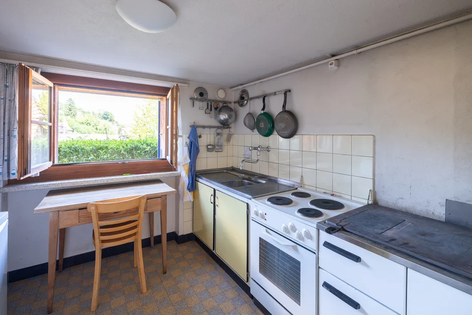 Ein Haus für Romantiker und eine Baulandparzelle mit Potential