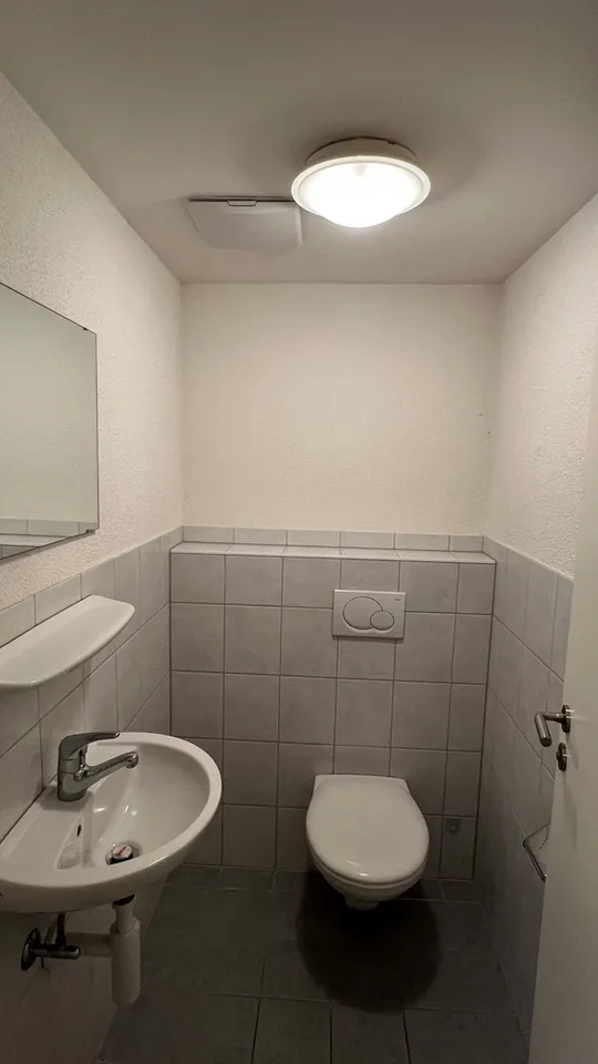Attraktiver Büroraum mit separatem Eingang