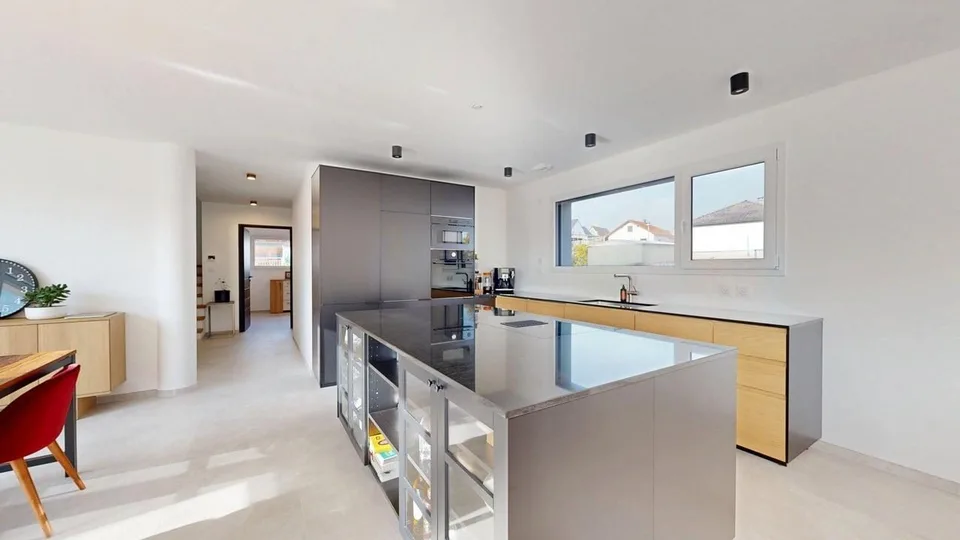 Moderne 6-Zimmer-Villa mit Pool in Folgensbourg – Foto 17 von 18