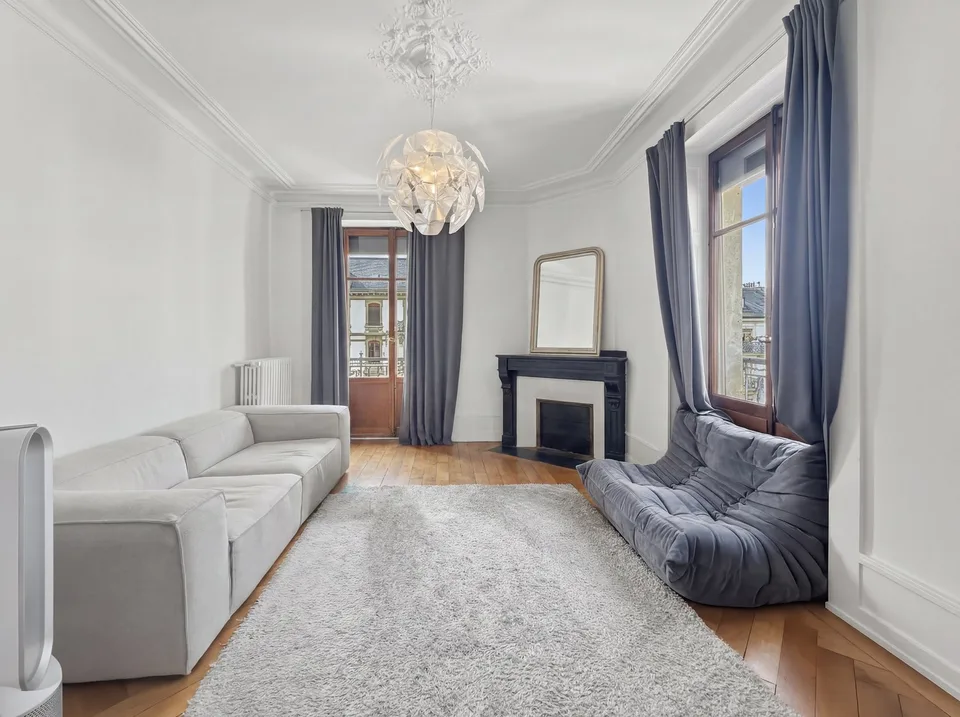 Charmant appartement de 5 pièces (2 chambres) au cœur de Genève – Boulevard Helvétique