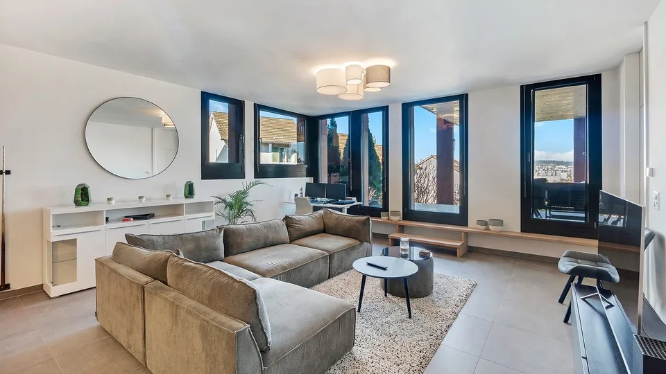 Attraktives 3.5 Zimmer Appartment mit Panoramaaussicht