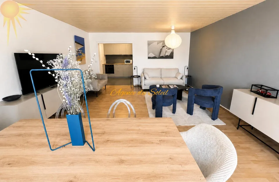 À louer (au mois) ce cosy et vaste studio au centre de Crans !