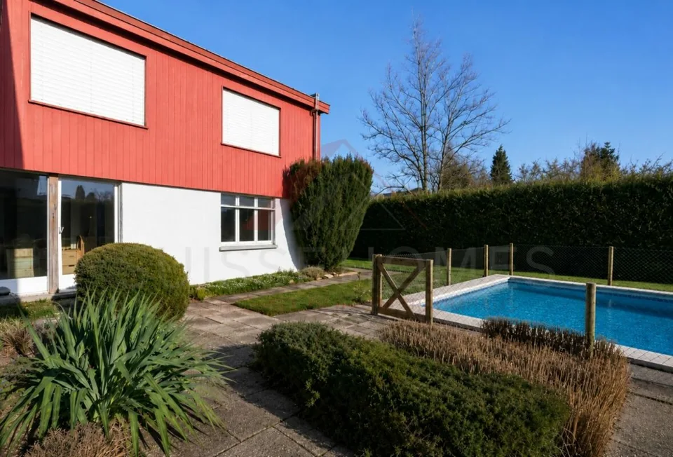 Maison de famille exclusive avec piscine, sauna, vue sur le lac, et terrain de 1'443 m² à Gerolfingen