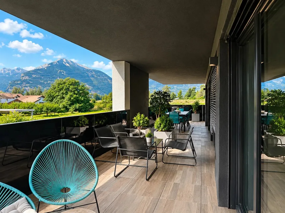 Appartement 3.5 pièces avec grande terrasse couverte