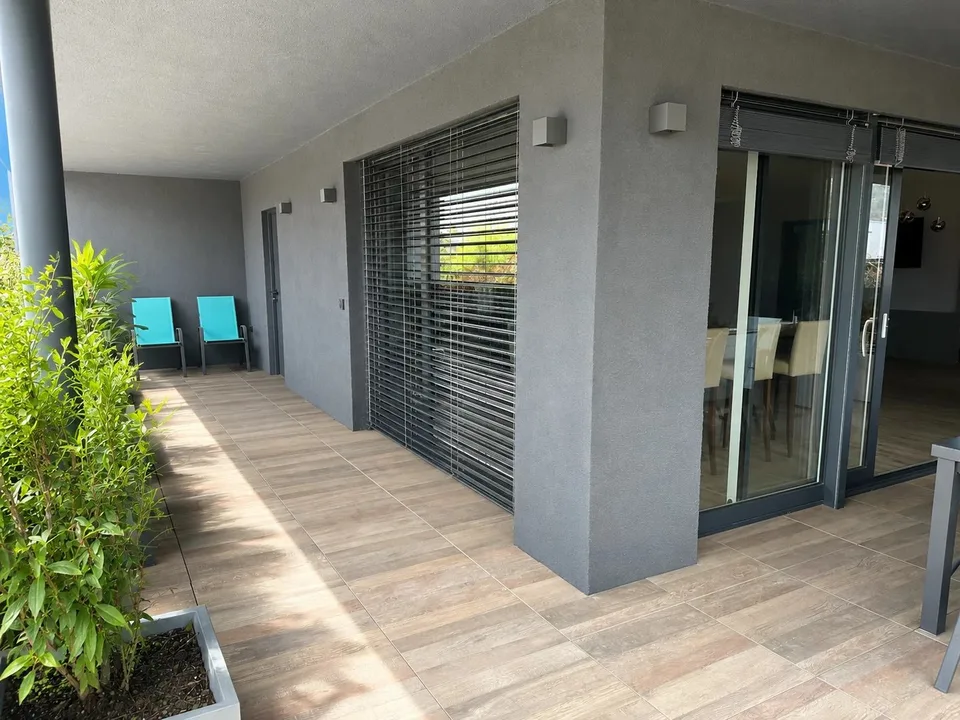Appartement 3.5 pièces avec grande terrasse couverte