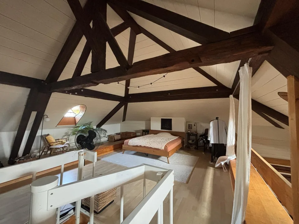 Exclusive 4.5-room apartment with gallery in the center of Worb – photo 8 of 12