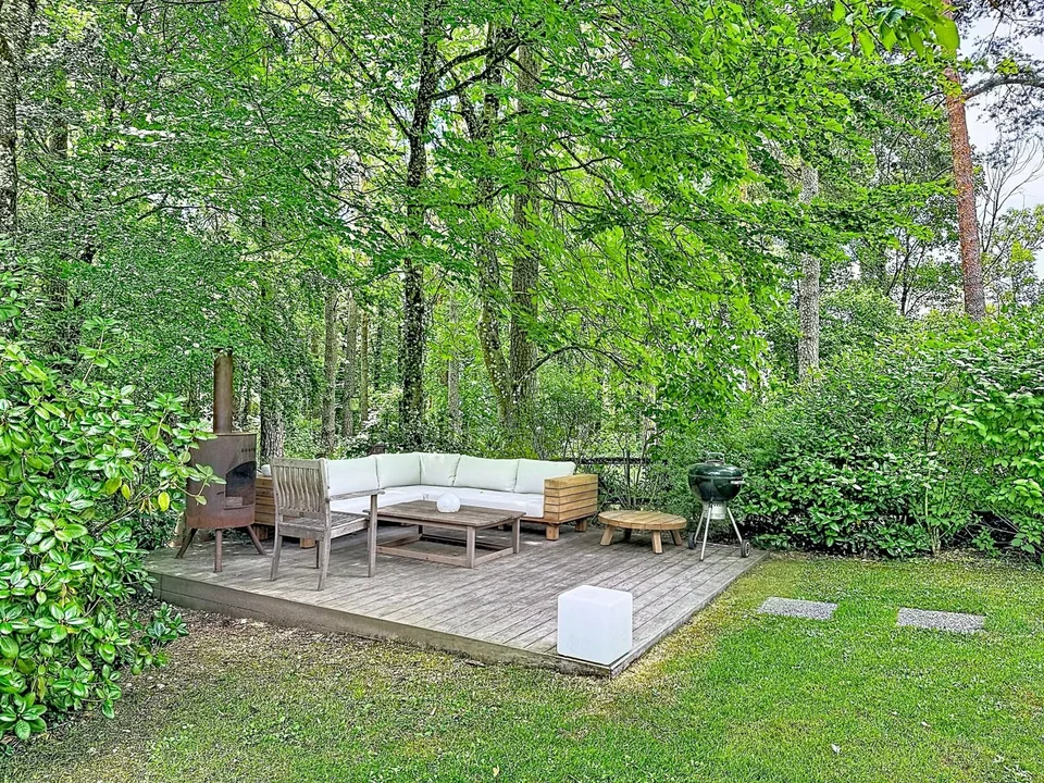 Prächtige renovierte Villa mit Landschaftsgarten – Foto 13 von 13