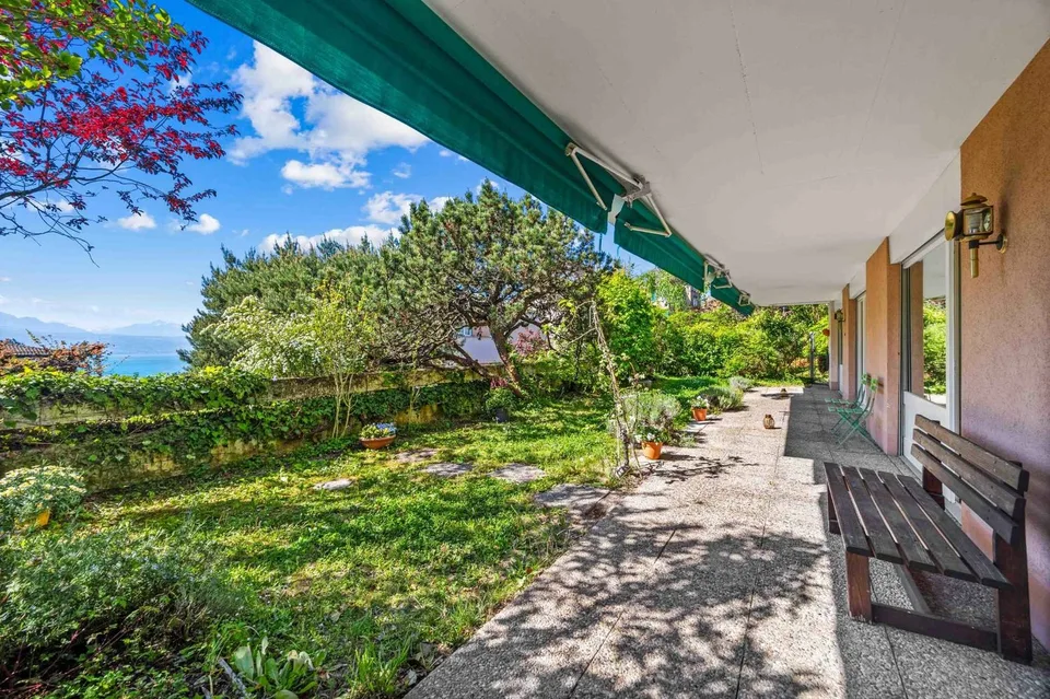 Rare à Pully : appartement de 4,5 pièces avec terrasse et jardin arboré