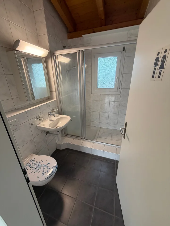 Appartamento unico di 2 camere con terrazza enorme!