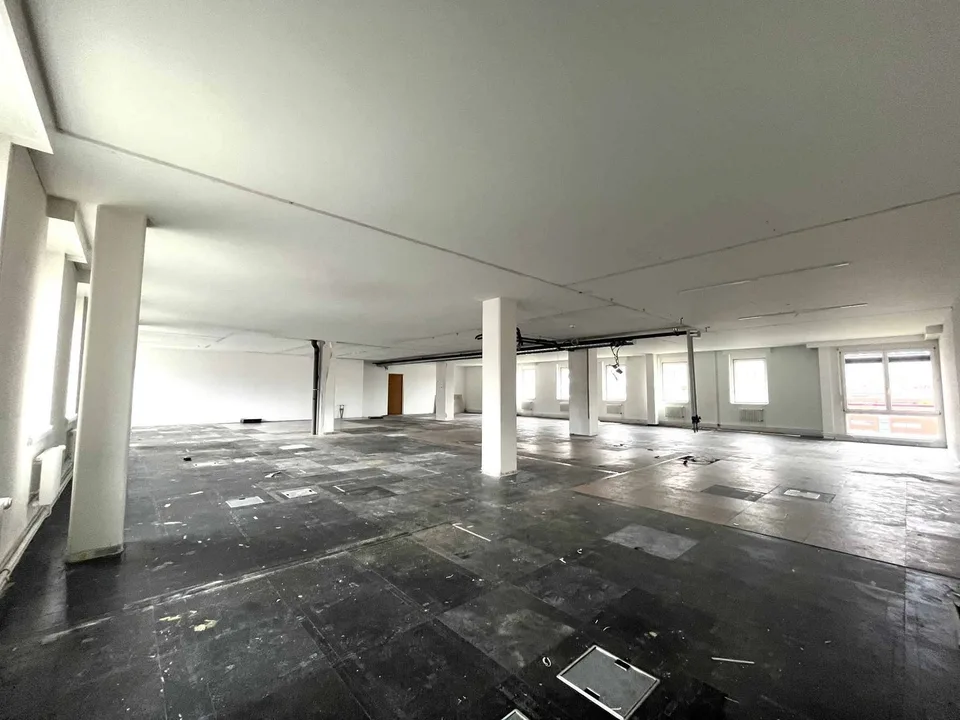 Offices close to HUG