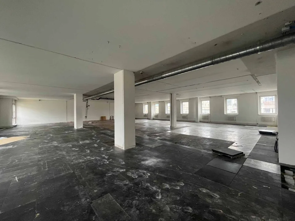 Offices close to HUG