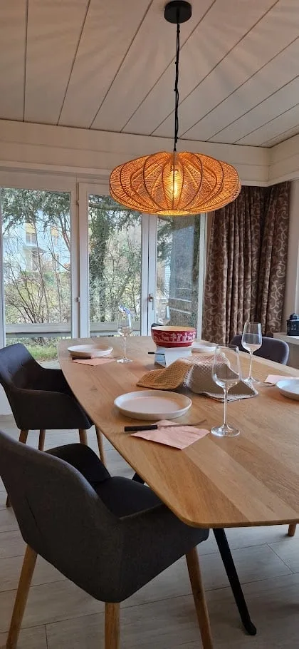 Romantica: Serviced Swiss Mountain Home with panoramic Walensee & Churfirsten views