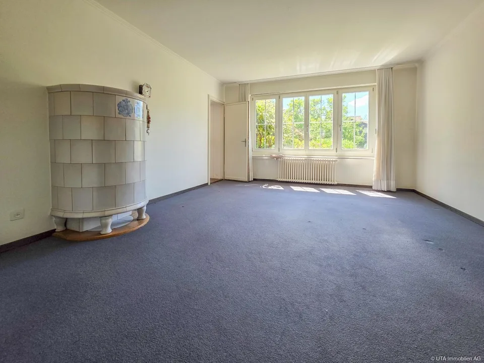 Privates Wohnparadies mit Pool an begehrter Lage