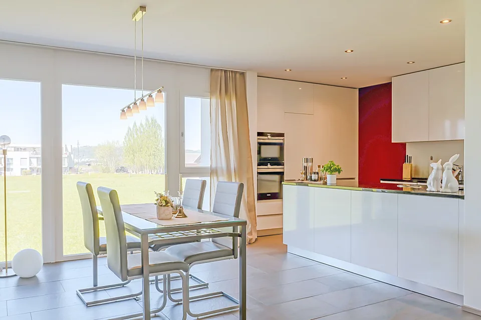 138m² Wohnkomfort mit Gemeinschaftspool