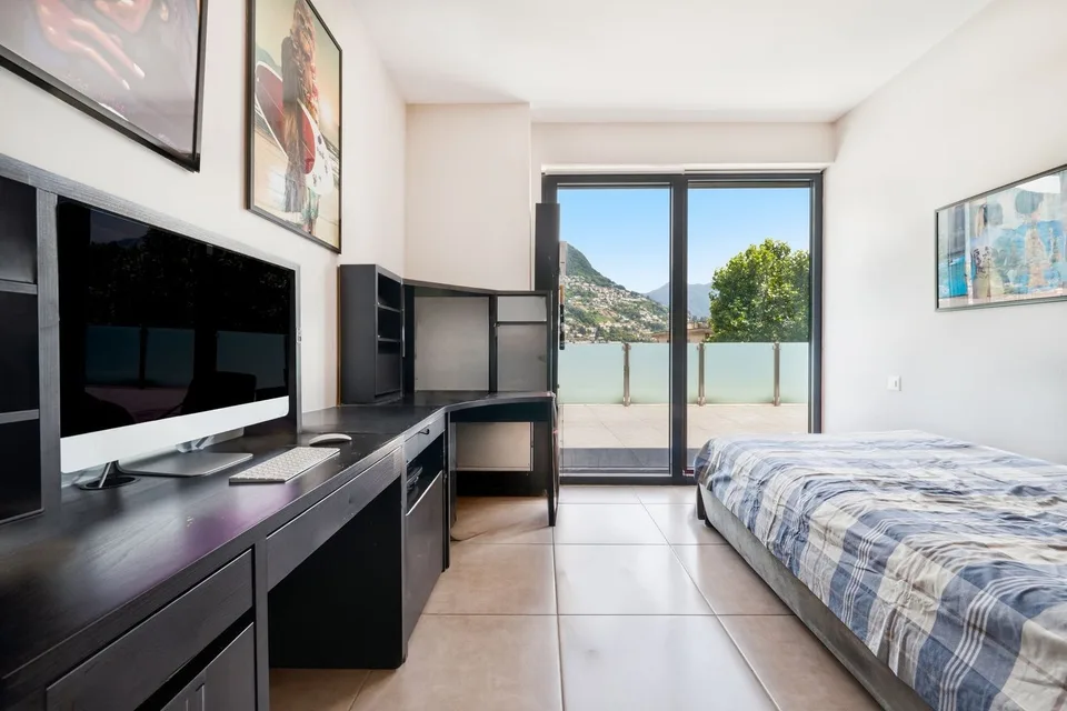 Penthouse mit großzügiger Terrasse, nur wenige Schritte vom Zentrum von Lugano entfernt. – Foto 9 von 13