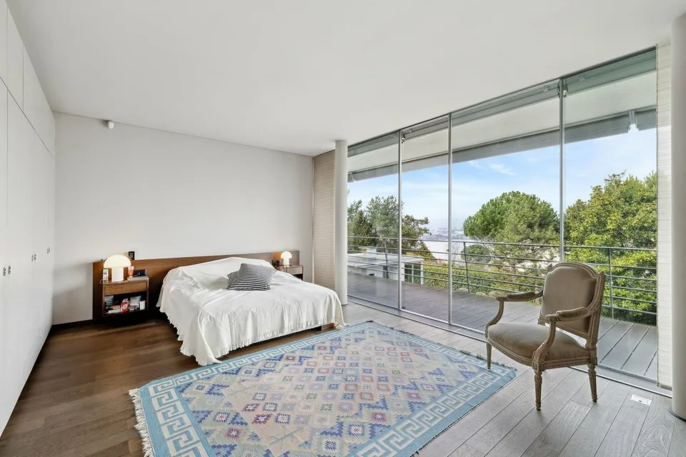 Moderne Villa mit Seeblick – Foto 6 von 10