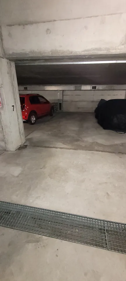 Posto garage su Baslerstrasse