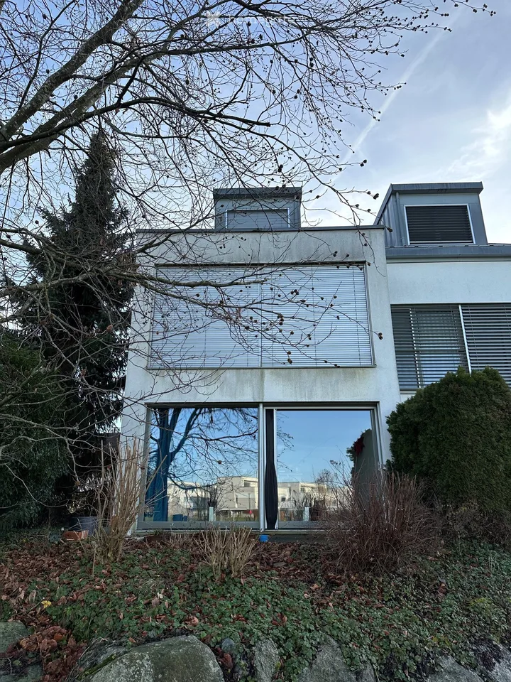 Doppeleinfamilienhaus in Rotkreuz zu vermieten frühstens ab. 1. September 2026