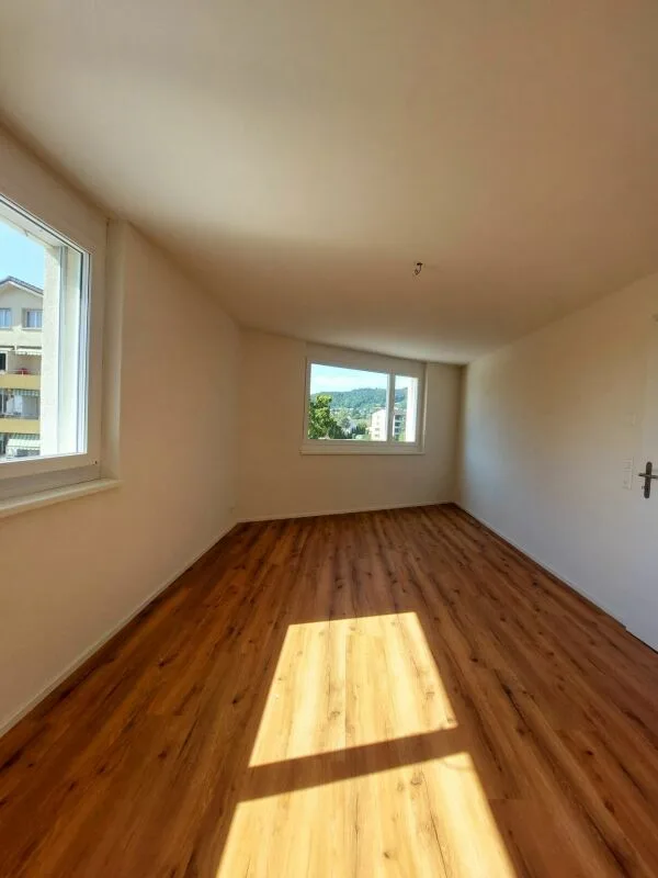 Stilvolle 2.5-Zimmer-Neubauwohnung mit 60 m² und sonnigem Balkon – Foto 6 von 9