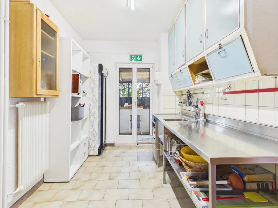 Immobil hoteliera polivalente con appartamenti – foto 12 di 22