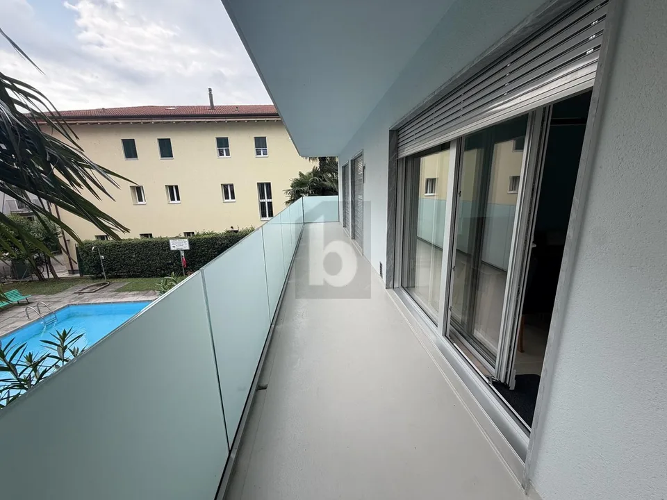 In the central area, large balcony and pool