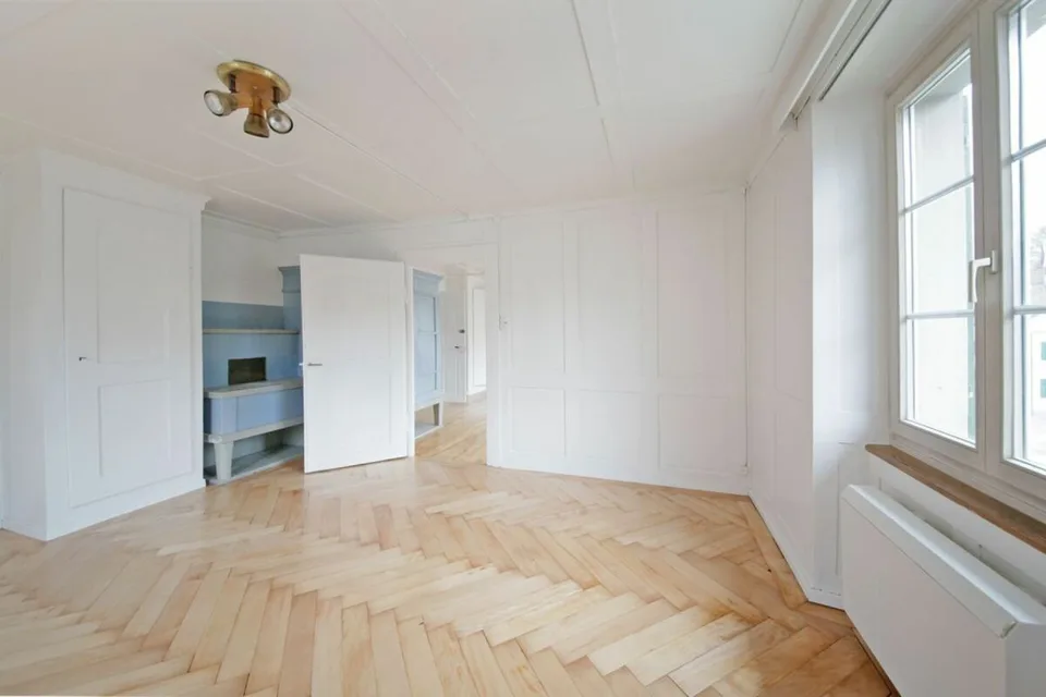Renovierte 6-Zimmerwohnung mit viel Charme und privatem Garten!