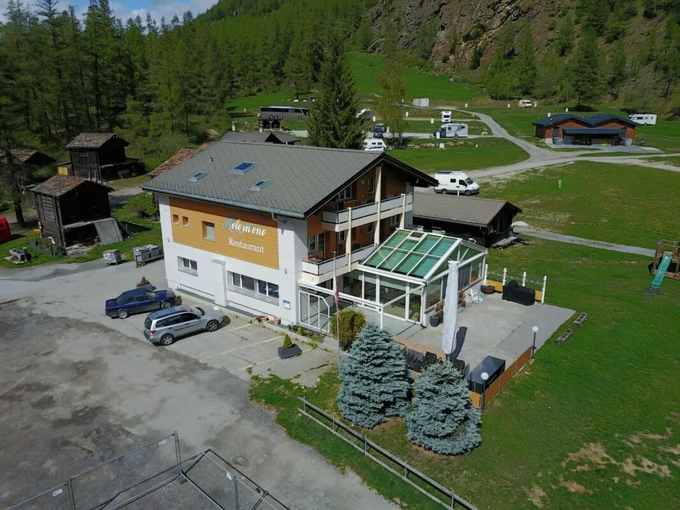 Restaurant & Hostel in Randa