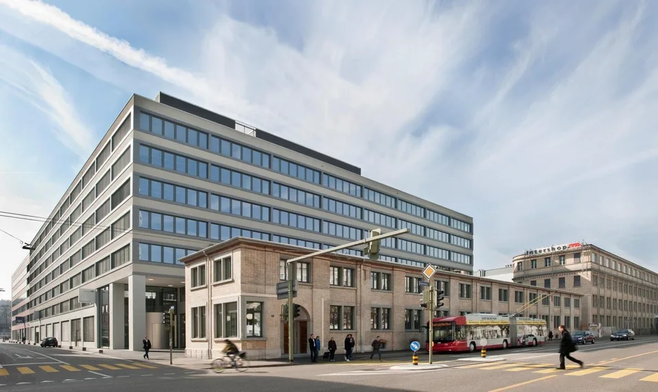 Einstellplatz im Superblock zu vermieten
