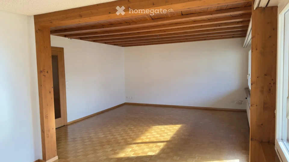 Charmante 5 - Zimmer-Wohnung befristet bis 28. Februar 2027