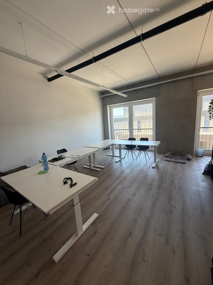 Bureau moderne à Schlieren – Idéal pour votre entreprise