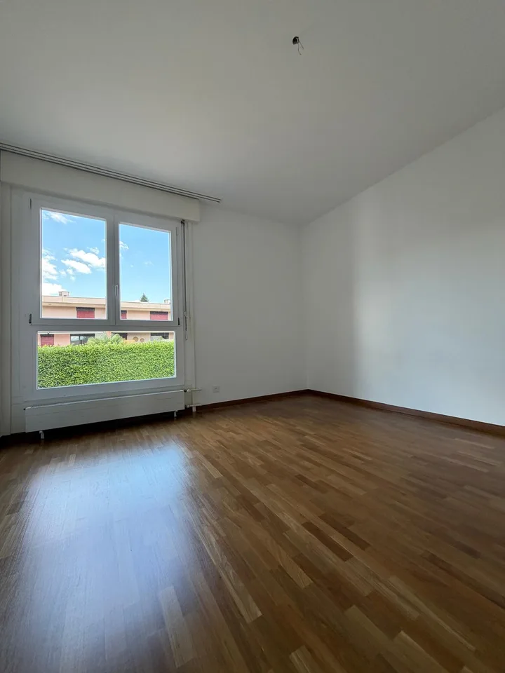 Helles 4.5-Zimmer-Apartment mit Balkon in Pregassona – Foto 8 von 10