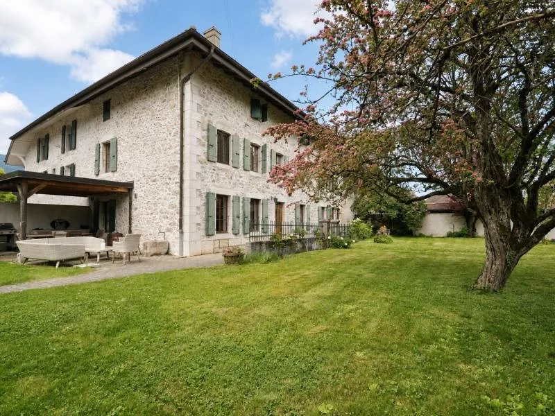 Charmantes Villa - La Rippe