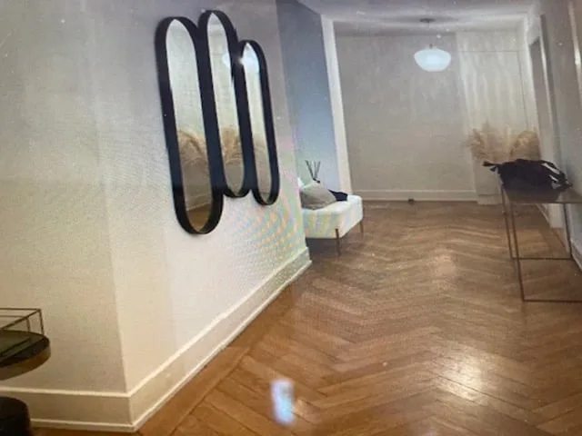 Elegant 3-Room Apartment on Rue du Rhône, Geneva – Available Immediately