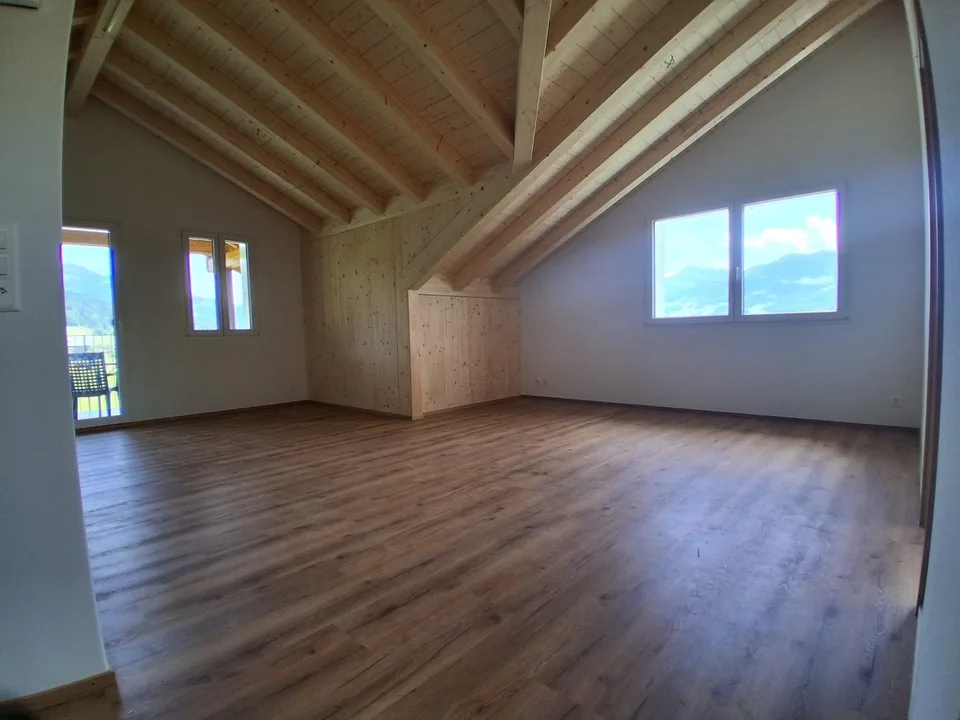 3 1/2 Zimmer Dachwohnung mit Topaussicht auf See und Berge – Foto 22 von 27