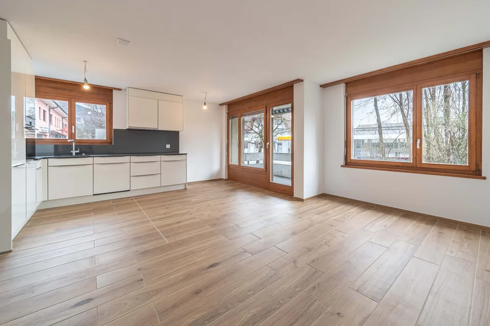 Stilvoll Wohnen mit Komfort – Frisch renovierte 2.5-Zimmer-Wohnung zu vermieten