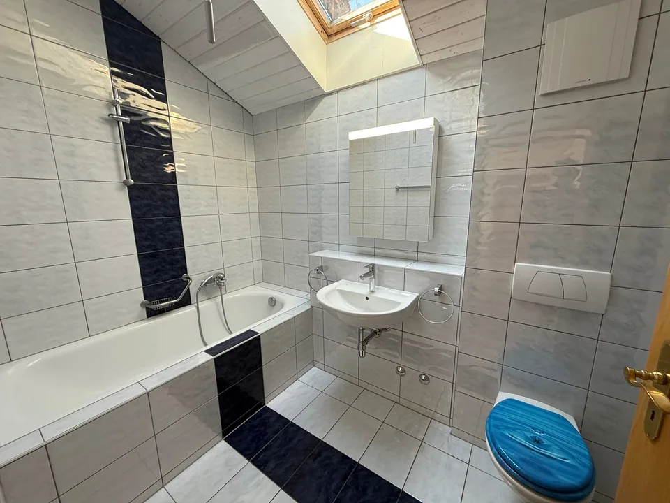 Charmantes 2,5-Zimmer-Wohnung in Couvet – Foto 8 von 9