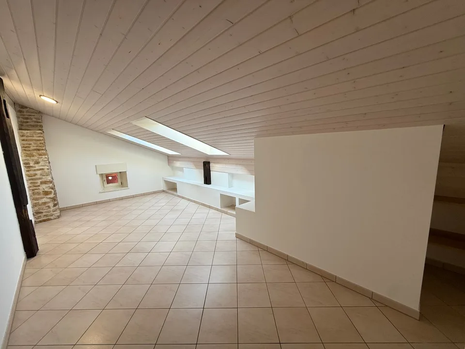 Charmanter Apartment mit 2,5 Zimmern in Couvet