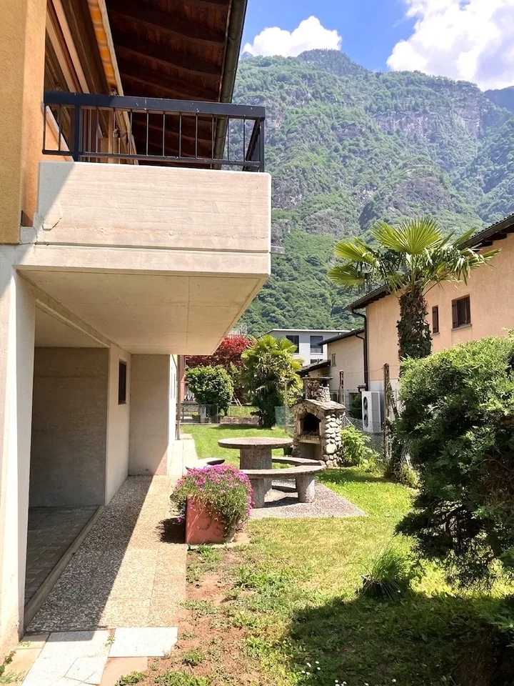 Einfamilienhaus mit 6.5 Zimmern und Garten in Biasca
