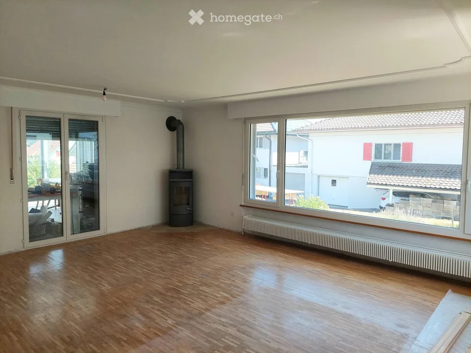 7 1/2 Zimmer Einfamilienhaus mit Gewerberaum
