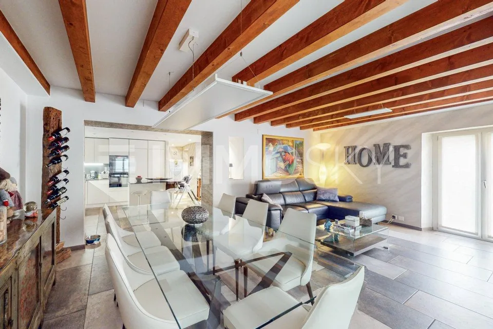 Fantastica casa indipendente 5.5 locali a Melide, Canton TI
