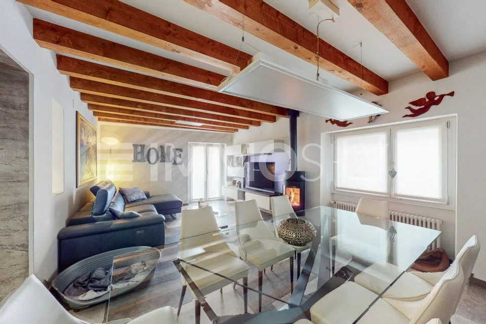 Fantastica casa indipendente 5.5 locali a Melide, Canton TI